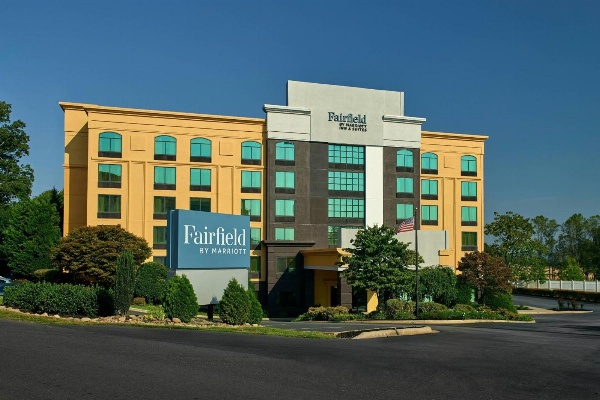 Fairfield by Marriott Inn & Suites Asheville Outlets image 1